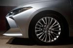 Toyota Avalon Hybrid Limited 2018 года